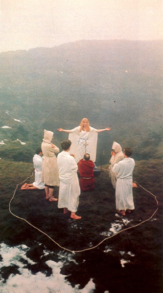 62503_Winter_Ritual_13_1000_122_360lo_122_360lo